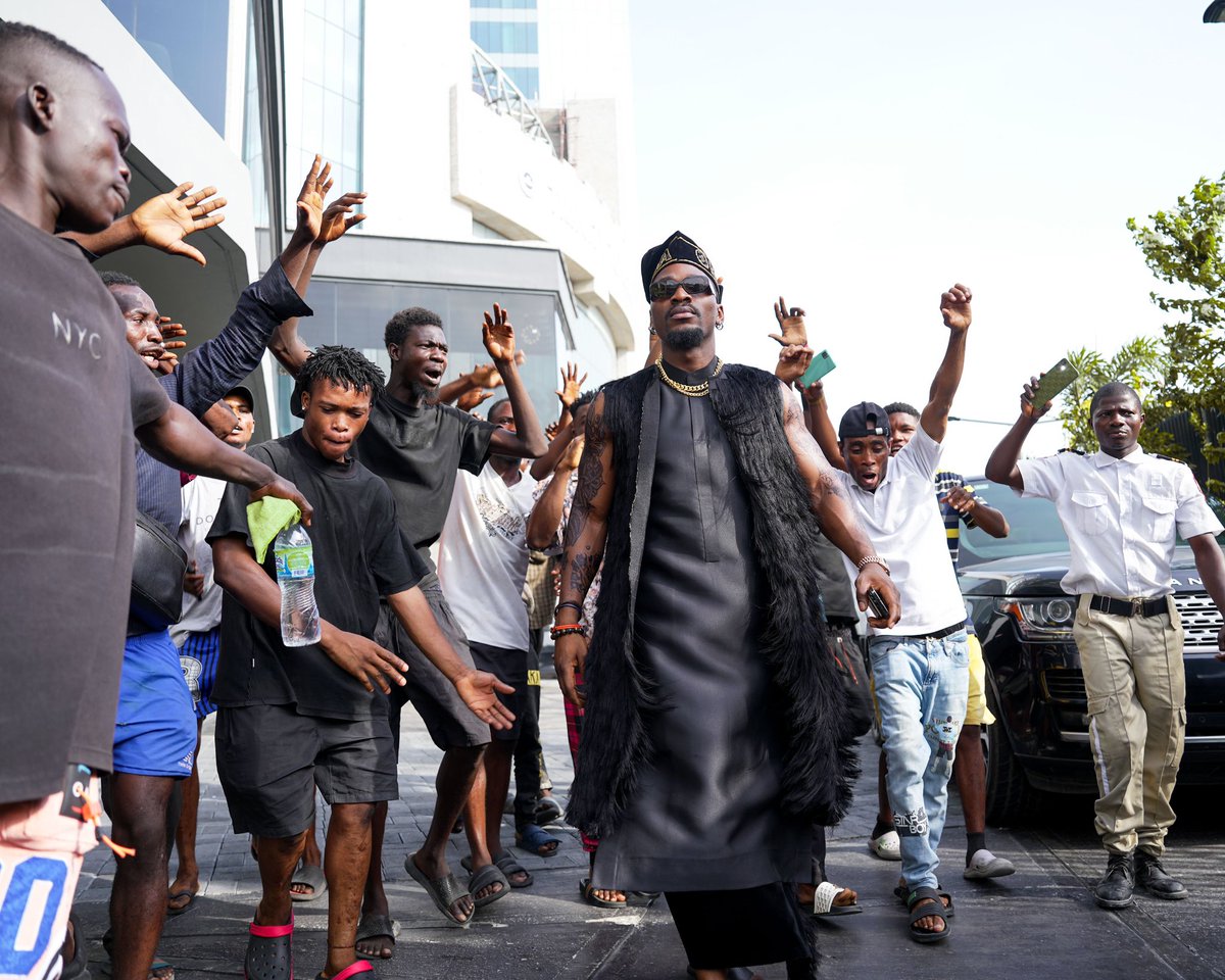 tobibakre's tweet photo. Obalola coming thru!
Gangs of Lagos!
Out on @primevideonaija tomorrow https://t.co/kIgEB6amZJ