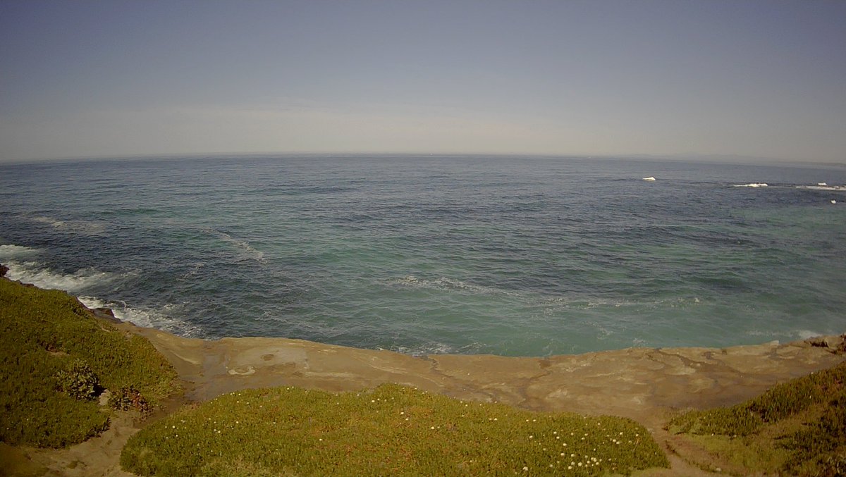 SuttlesView's tweet photo. LaJolla SD CA #dronepractice https://t.co/x6aV71wC08