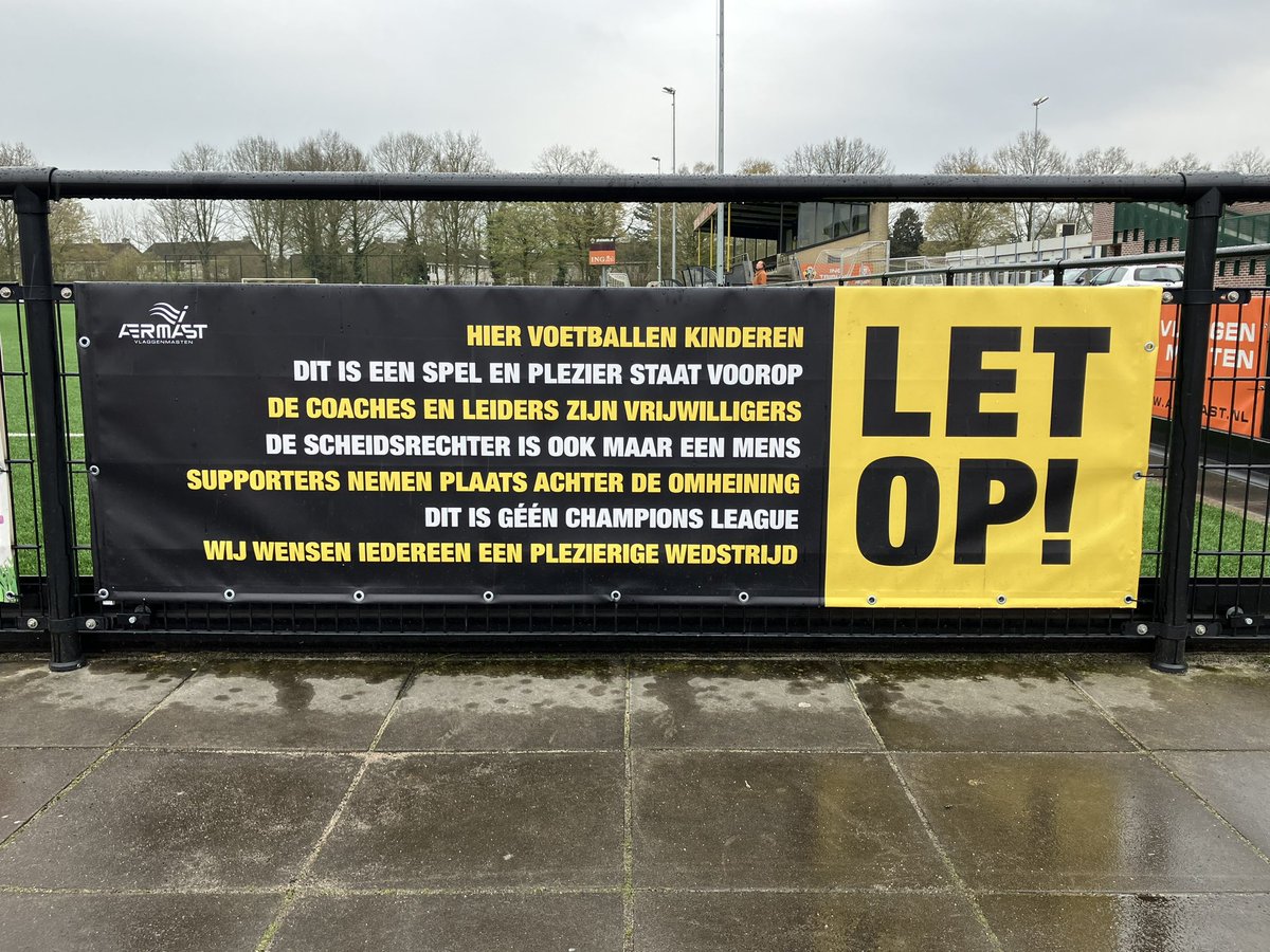 Hoe mooi is het als je HO (in opleiding) de jeugdopleiding analyseert, ontwikkelpunten benoemt, daar beleid op maakt, een plan maakt om dat te implementeren en dat aan het bestuur presenteert? Was een mooie avond bij @Timvvlijmen <a href="/phalmelo/">⚽️ PH Almelo</a> Ontwikkelen!