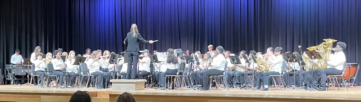 Partnership Band tweet media