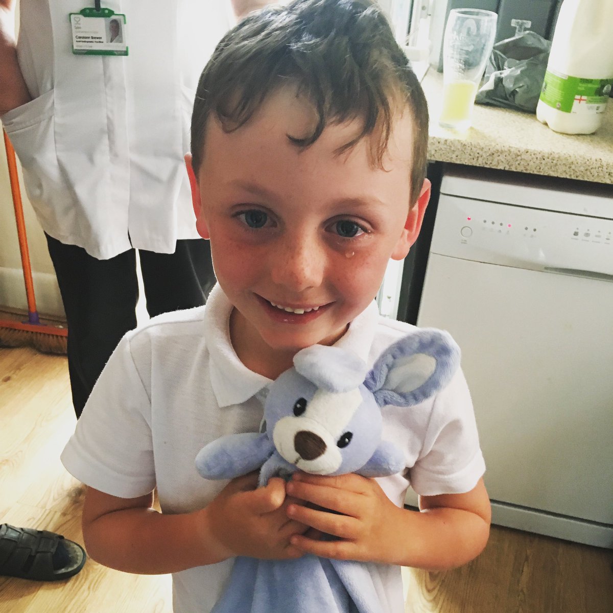 THEhiddenmummy's tweet photo. @JournalistJill My son left his bunny in Mexico - I bought another on eBay and told him she sent herself home in the post. That’s a tear of pure happiness https://t.co/BGzApSVo7P