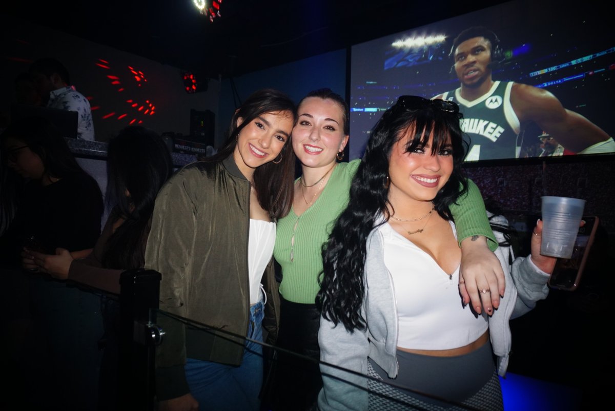 thetwelve25's tweet photo. FUSION THURSDAY IS BACK! 🏝️

$2 Fusion Shots
$3 Kamikaze
$5 Vodka Cran

Power Hour 6-8 PM:
$2 Baby Bombs

Only at Twelve25 🔥

#bama #twelve25 #UA #tuscaloosa #UniversityofAlabama #rolltide https://t.co/Kd3BxVpKjH