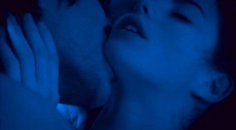 nudist's tweet photo. 💙 https://t.co/JRCKnOGUh6