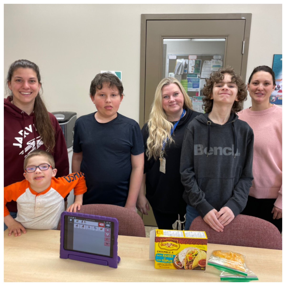 Some of our learners made their own lunches today with support from our awesome EA team! They prepped, ate and cleaned up their work space, talked about how the food fuels+supports different parts of their bodies+had a lot of fun! <a href="/GEDSB/">Grand Erie District School Board</a> <a href="/Mrs_DiDonato/">Kezia Di Donato (Cooke)</a> <a href="/JulieBethWhite/">Julie White</a> <a href="/JarvisJets/">JarvisPS</a>