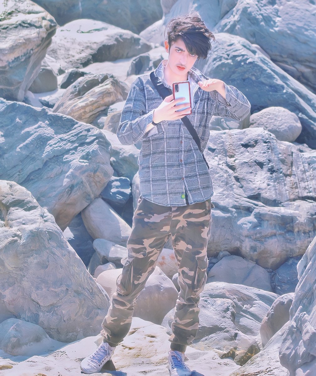 Some people will never support you, because they are afraid of who you might become.

#i_uba1d
#dreams