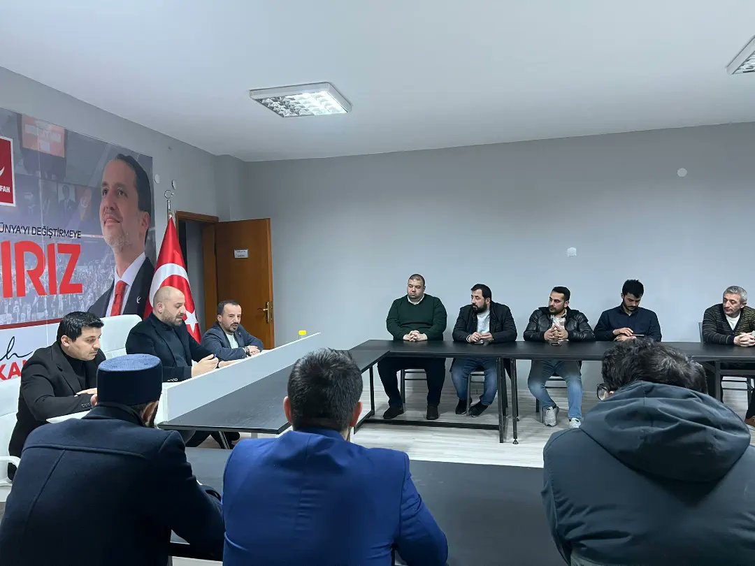 rptuzla's tweet photo. Haftalık Yönetim Kurulu Toplantımızı Gerceklestirdik Hayırlara vesile olsun.

@SerdarSabuncu53 @erbakanfatih 

#yenidenrefahpartisi #FatihErbakan #milligörüş #refahgelecek https://t.co/M4RExIJUZe