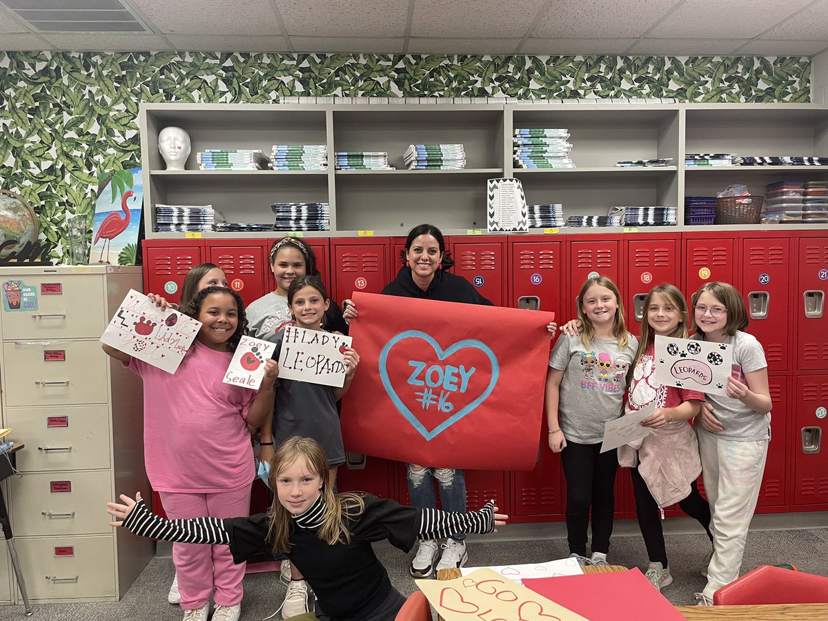 AmberSeale3's tweet photo. We are cheering 📣 on our Lady Leopards 🥅 🐆 ❤️ ⚽️ from inside today! ☔️ 🌧️ WIN REGIONALS 🏆! @LorenaISD @Lorena_Elem https://t.co/KWijsU4Uv9