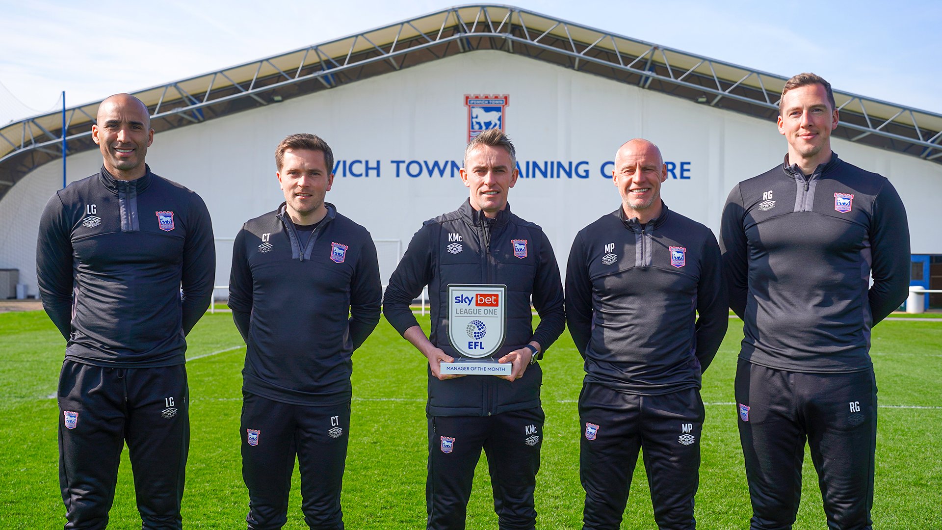 Sky Bet Championship on X: 🚜 @IpswichTown strengthen their grip