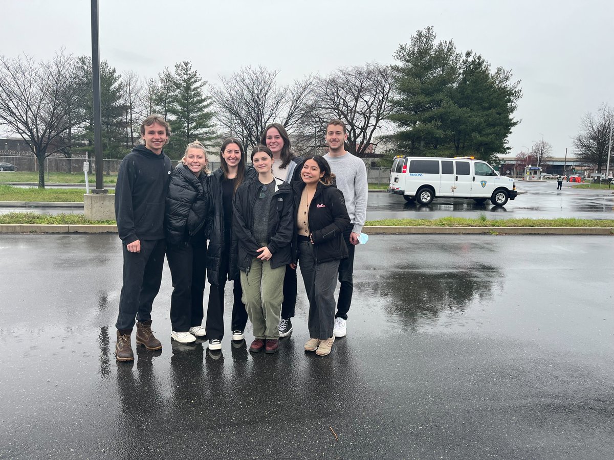 prisonsociety's tweet photo. It was a busy weekend for the PPS Interns! We went on an eye-opening tour of Philadelphia CFCF on Friday and volunteered at the amazing Books Through Bars on Saturday. 

Learn more about Books Through Bars here: 👉 https://t.co/rHXCf7DwVh

#VolunteerAppreciation #HowYouCanHelp https://t.co/4FkeN5bC6K