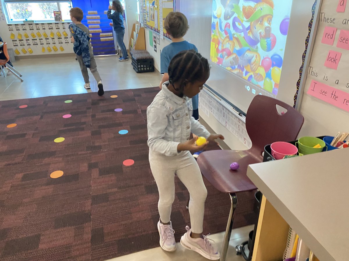 dmottice1's tweet photo. The kindergartners enjoyed an egg hunt in the classroom! 🥚 🧺 🐰 https://t.co/QfzkR4E74N