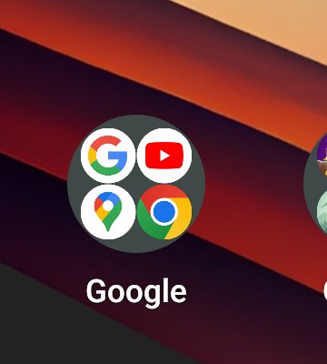 farraj_asad's tweet photo. @Android folders look horrible. We have all the world's negative space, and then there's this supposed to be on your homescreen: https://t.co/4Zldvh41AZ