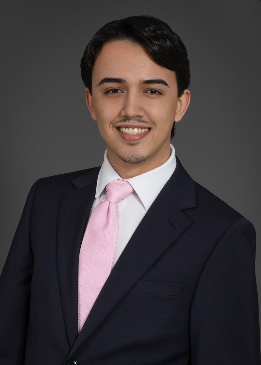 Hi #MedTwitter #OtoTwitter! I’m Luis, a rising 4th year MS from Puerto Rico 🇵🇷 applying to Otolaryngology for #Match2024.

I’m passionate about singing and using the ENT to express & perceive emotions.

Excited to connect and explore opportunities! #Latino #DiversifyOTO #OtoMatch