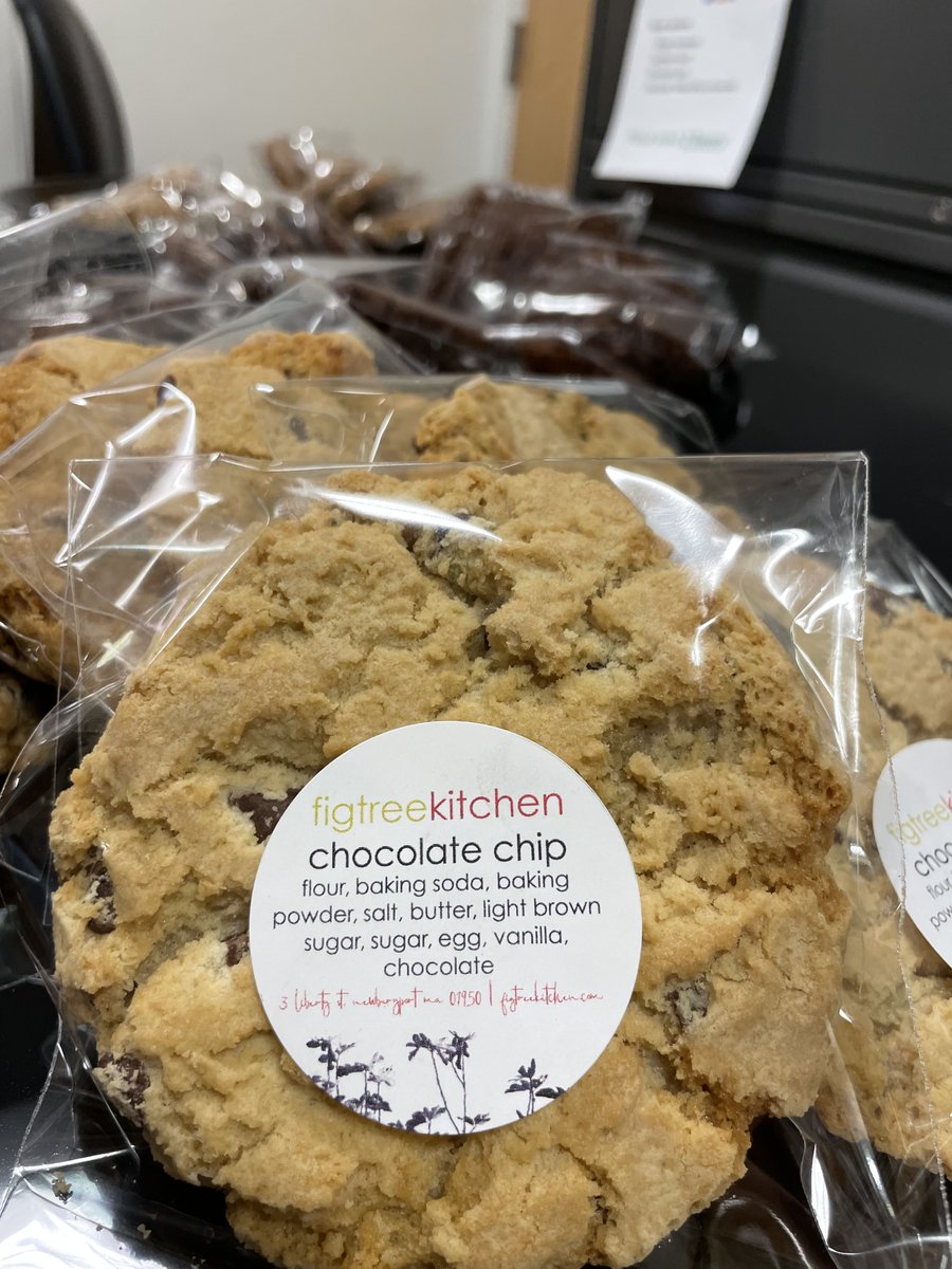 BrighamPharmacy's tweet photo. Thank you to #FigTreeKitchen for the delicious cookies! Our staff celebrated the arrival of warmer weather with these sweet treats - and those smiles speak for themselves! #TwitteRx #PharmRes https://t.co/x7KBHrM6fa