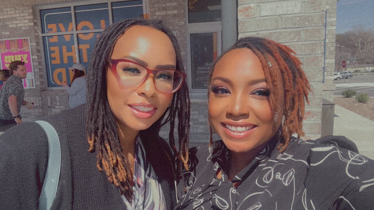 __zhanerose__'s tweet photo. Out in service with mom ❤️ https://t.co/N7IOojOHL9