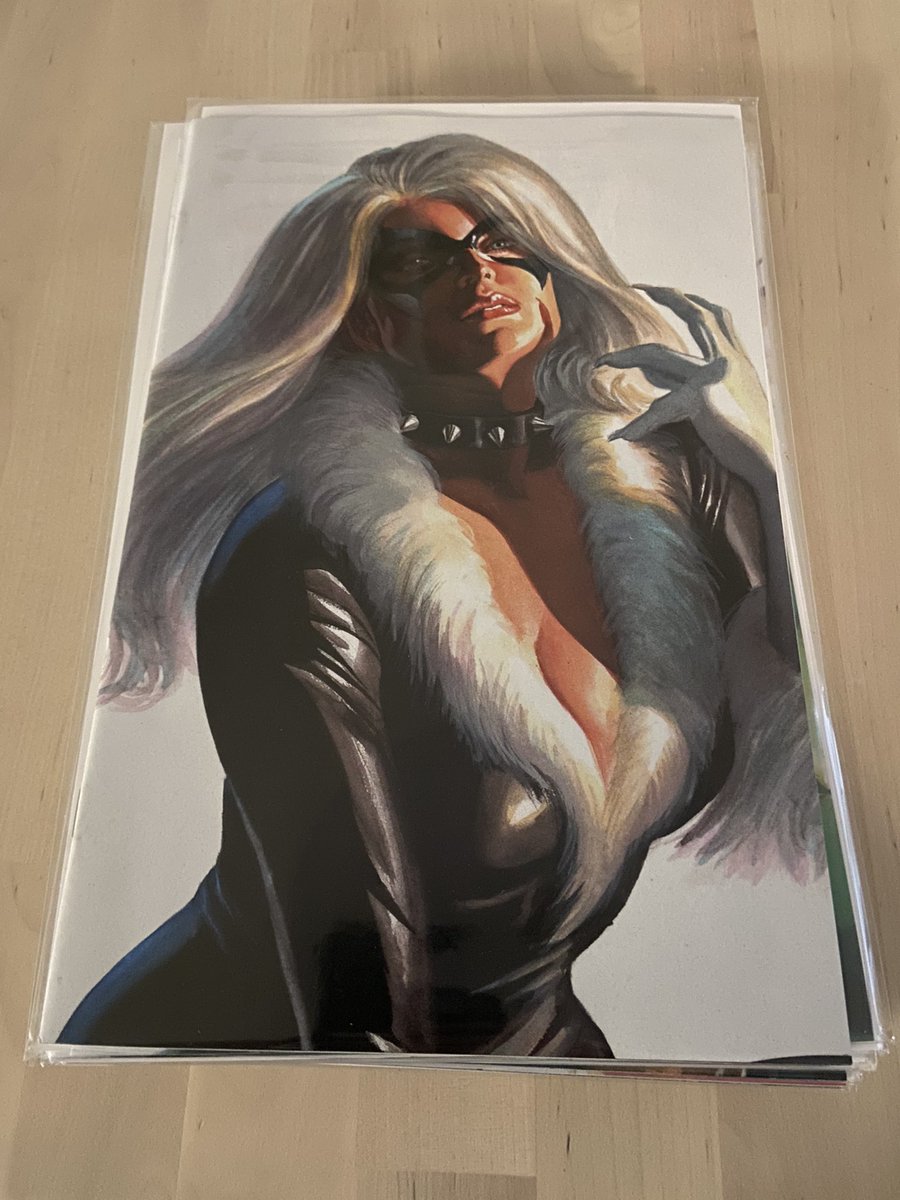 Comics2Cinemas's tweet photo. It’s time for an @thealexrossart virgin variant dump: #marvelcomics #marvel #virginvariants #thealexross #timeless https://t.co/Ni5los2VTh