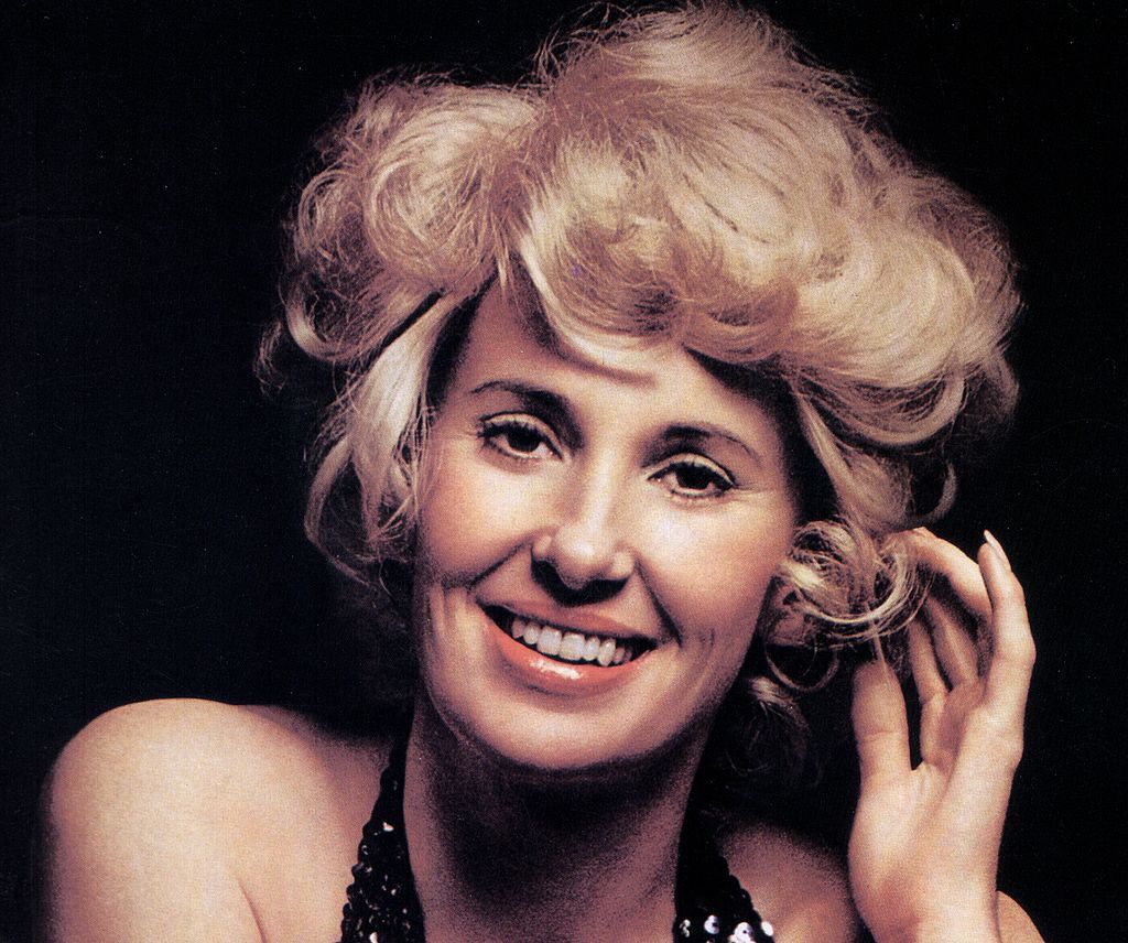 The First Lady of Country Music #TammyWynette died #onthisday in 1998. 🎤 #country #music #singer #songwriter #vocals #guitar #Nashville #StandbyYourMan #trivia