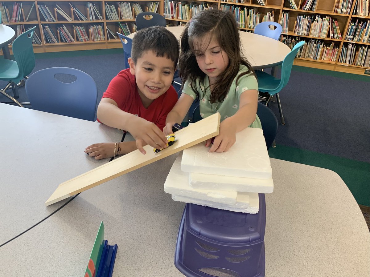 FarrahMilby's tweet photo. 1st Grade Inquiry with Forces. @MrsChastainWHES @WHE_Whiskers @ibpyp #inquiryinmotion #WHESThinkerLab https://t.co/BjU329UMjD