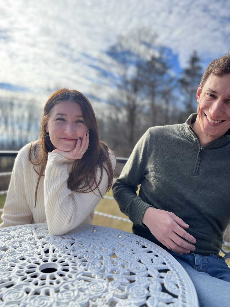 Julia Landauer tweet media