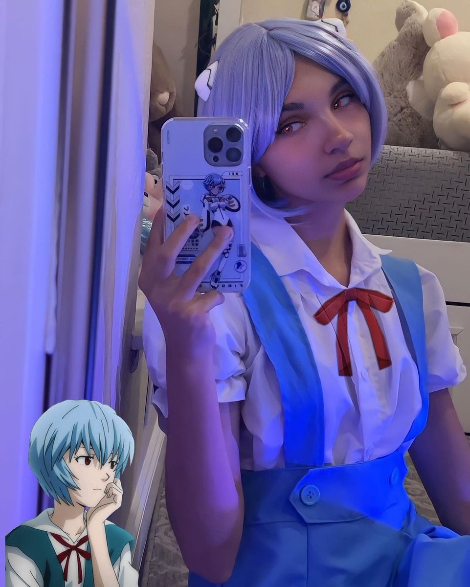 heyybox's tweet photo. 💙A big thank you to @nicole.chiclete for sharing amazing cosplay photos featuring our Evangelion LED phone case! We're blown away by your talent and attention to detail and are thrilled to see our phone case as part of your cosplay. 

 #Evangelion #LEDphonecase #cosplay #anime https://t.co/mfbaA1nTdz