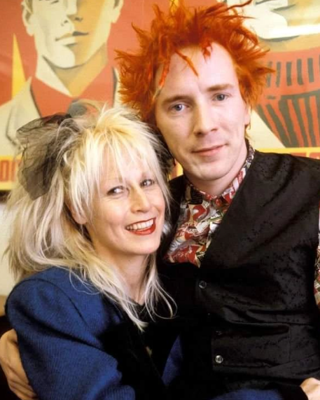 uvray_deceased's tweet photo. - #RIPNora very best thoughts to @lydonofficial
Beautiful photo here. https://t.co/ITIoZQJE3O