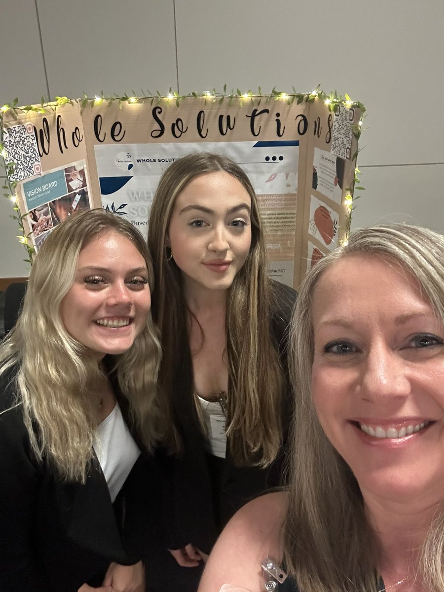 JR_Keepgoing's tweet photo. So enjoyed attended the 3DE Innovators showcase and hearing local high school students explain their innovations and marketing plans in Shark Tank style! These students have an impressive furture! https://t.co/kYYUMQqi5W