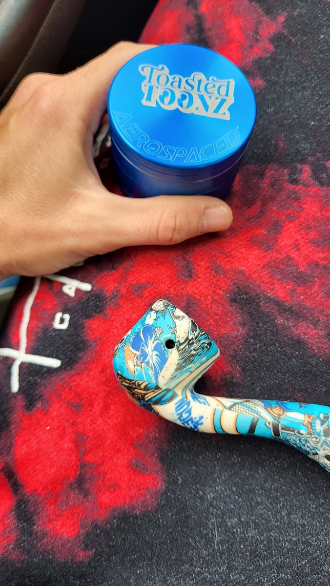 Just wanted to thank <a href="/toasted_toonz/">Toasted</a>  for this 🔥 grinder, I won a while back. Dude, the quality is amazing 😻 <a href="/ThirstyCustoms/">Thirsty Customs</a> I wanna send you shit just to Lazer tf out of it 🤣

#Toasted