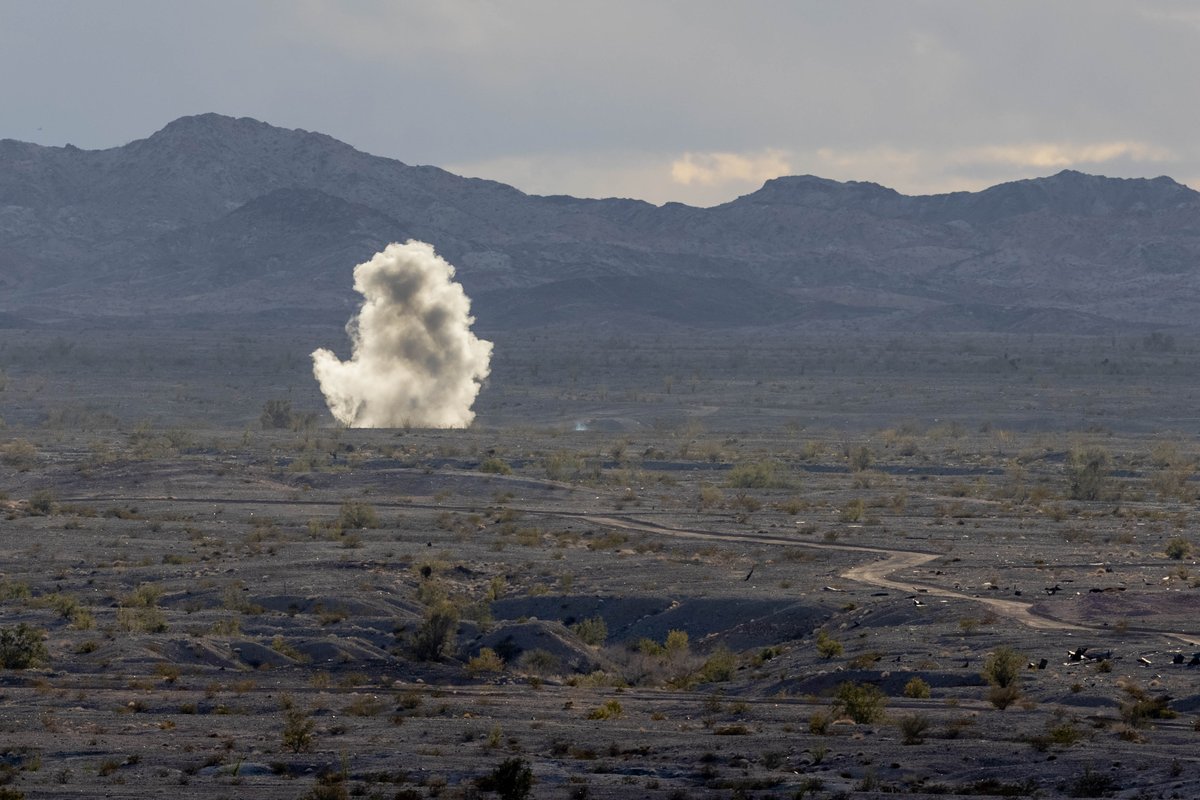 USMC's tweet photo. #MarineCorps UH-1Y Venom and AH-1Z Viper helicopters conduct a close air support exercise during Weapons and Tactics Instructor (WTI) course 2-23 near the Chocolate Mountains, California, March 30.

WTI focuses on developing and employing #MarineAviation weapons and tactics. https://t.co/0LTNwDHVXu