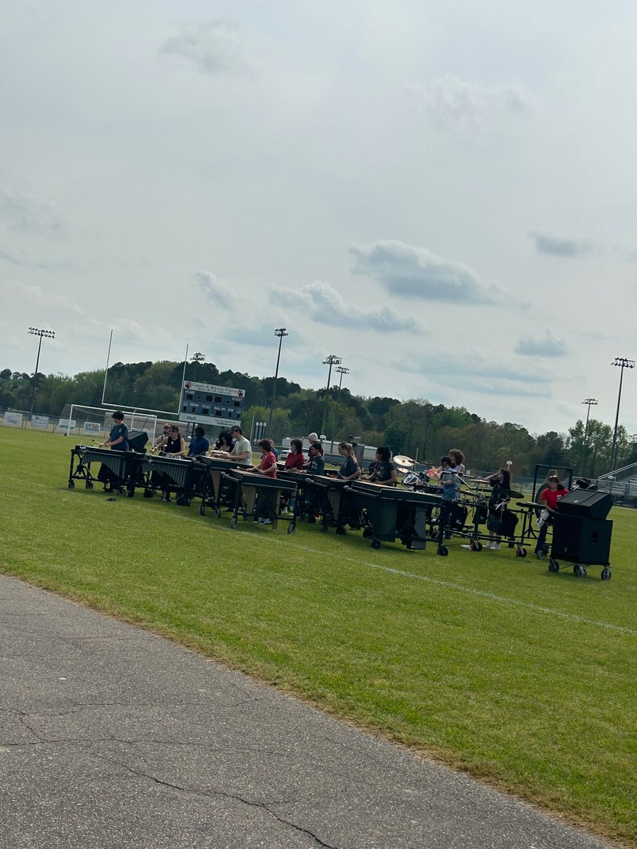 CiaraPervall's tweet photo. Such a great day for an outdoor #peprally‼️ #TheGrizzlyWay #FirstForMe #OhWhatFun https://t.co/urJhC2reN1