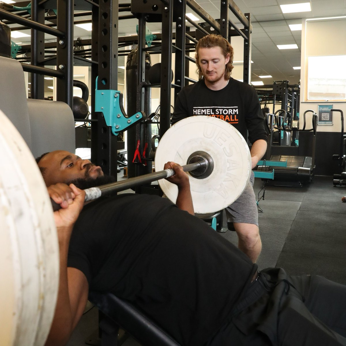 The weekend is almost here!

Ready to lift? 💪 

Consistency makes excellence 🏋️