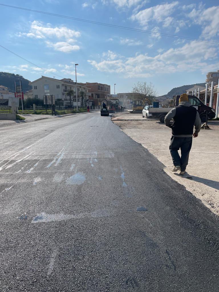 EndrinGjipali's tweet image. #trench #asphaltpaving 
#SpigaSRL #EdicomShPK