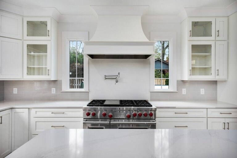 jwrightbuilding's tweet photo. Elevate your cooking with a custom vent hood! 🔥🍳 Our blog post shows how it improves air quality &amp; adds style to your kitchen. Say goodbye to smoke, heat and grease for a safer, cleaner cooking environment. Check it out: https://t.co/XhHXgc493G https://t.co/Sl18frzGJb