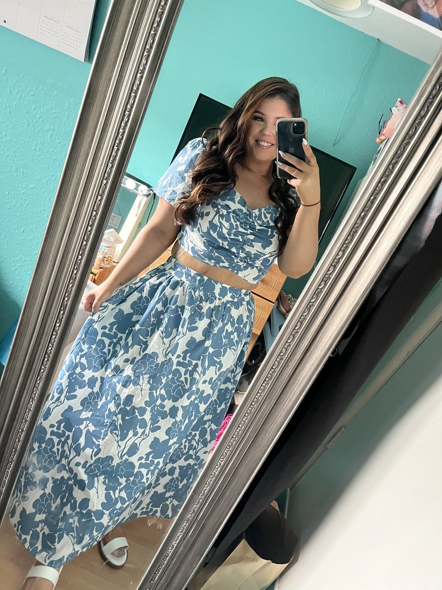 A01F3C's tweet photo. Obsessed with this 2 piece #inthestyle https://t.co/g15HWXBiaF