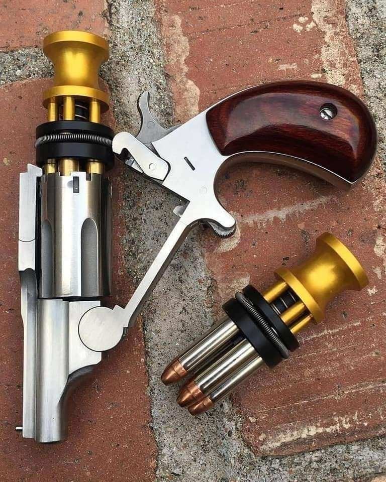 FirearmsNewsMag's tweet photo. What do you think of the .22 Magnum in short barrel revolvers? Useful or not?
#22mag #revolver #magnum #hideoutgun #pocketpistol #ccw #topbreak #pistol #personalprotection https://t.co/813dImSW1F