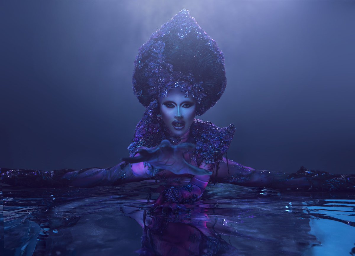 sashacolby's tweet photo. 👽ALIEN SUPERSTAR👽 Y’all wanted to see this look in color.  Here you go✨ Look by @troycford Makeup by @prestonmakeup Photography by @vadellaphoto PA @bigmamatama https://t.co/icHnuI9dbi