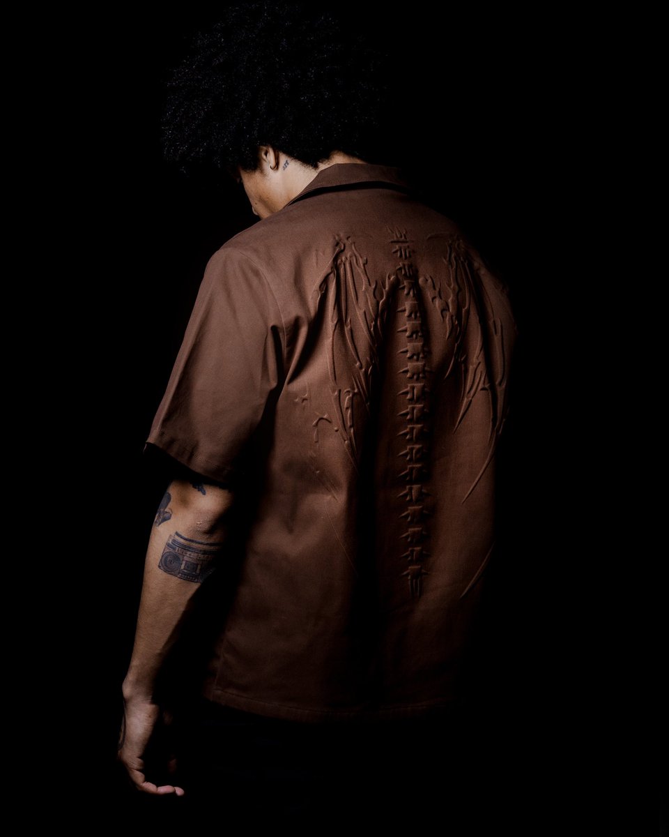 StreetFashion01's tweet photo. MENACE “Spine” Shirt (2023) https://t.co/dTs1pUrv2G