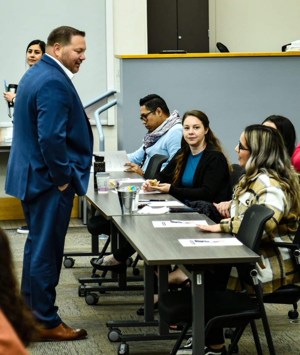 JUSD_Supt's tweet image. This week, many of our classified employees are taking part in customer service training, offered by our Human Resources Division. 

Thank you to our outstanding employees for all you do to ensure excellence across our district every day!
#jusd #jusdshares #jusdvision
