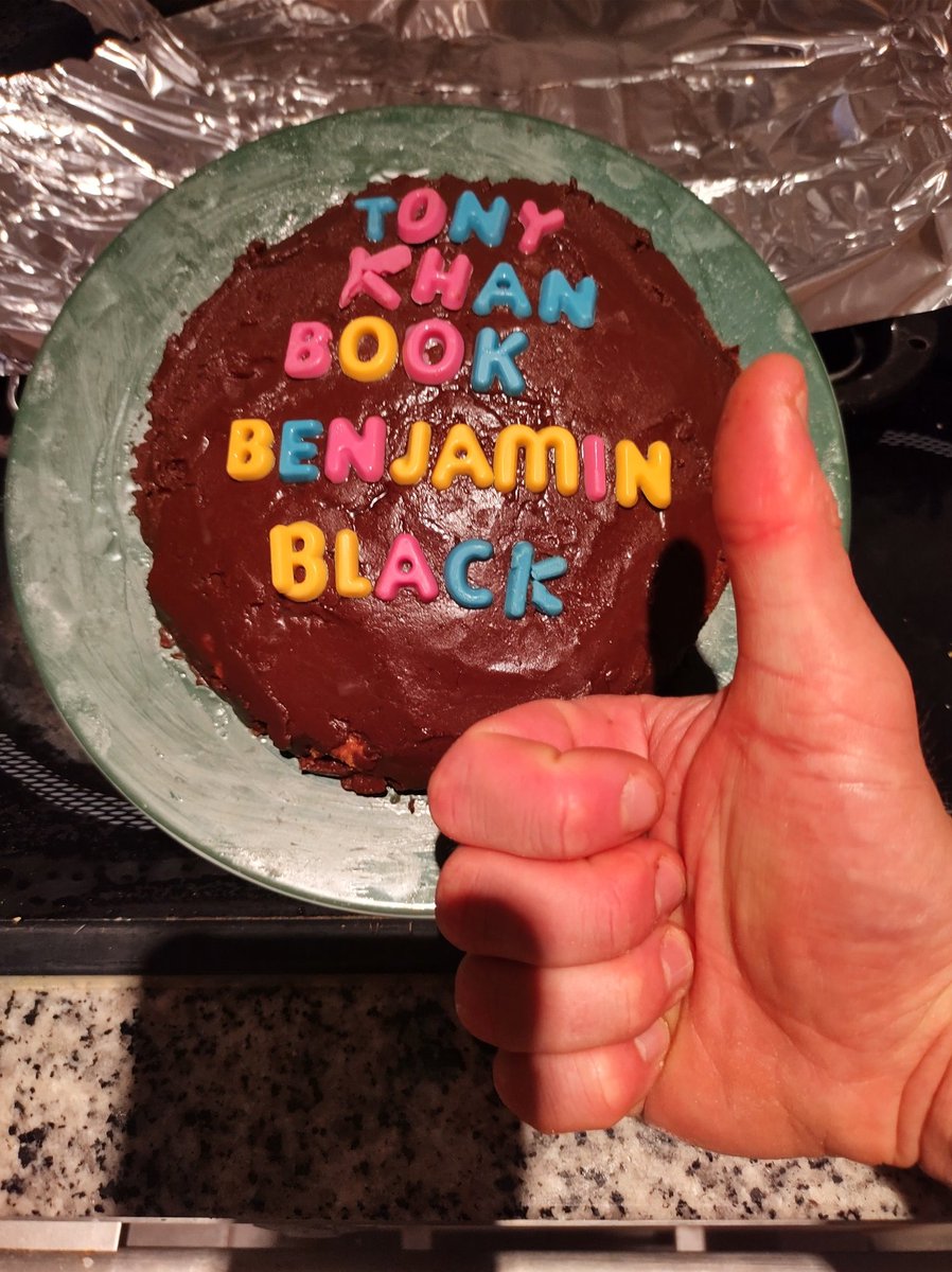 @TonyKhan @wembleystadium @ClaudioCSRO @AEW @AEWonTV @ITVWrestling @ITV @TBSNetwork @tntdrama @Jaguars @FulhamFC Great news @TonyKhan I baked you this cake to celebrate the occasion: