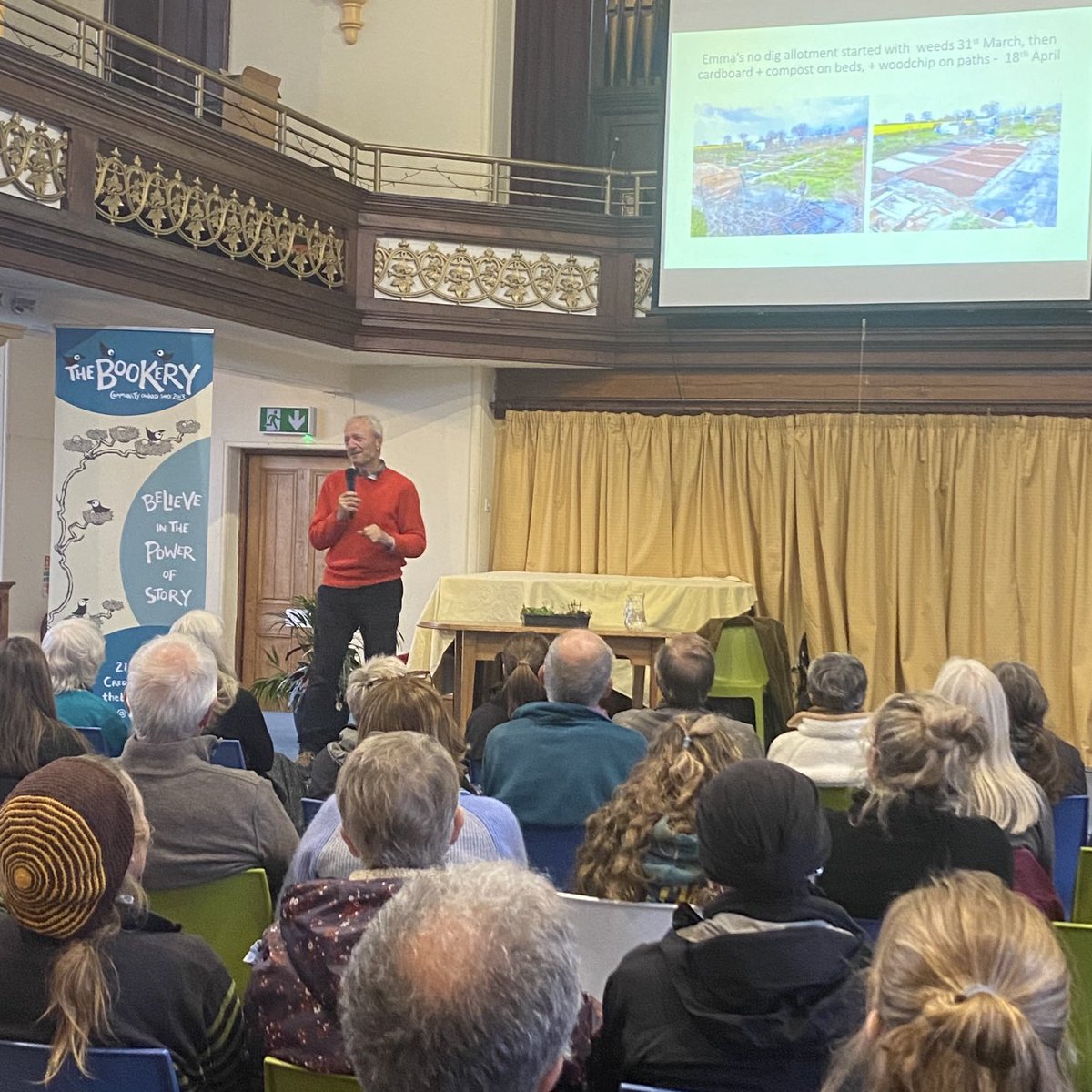 thebookeryhq's tweet photo. Another inspiring event with @charlesdowding in #crediton
#nodig is for everyone! Celebrate #nodigday Nov 3rd!
✅ Good for the soil
✅ Healthy for plants
✅ Time-saving
✅ Space saving!
➡️➡️➡️
https://t.co/diZBvhYzJE https://t.co/tSHZThyIzA