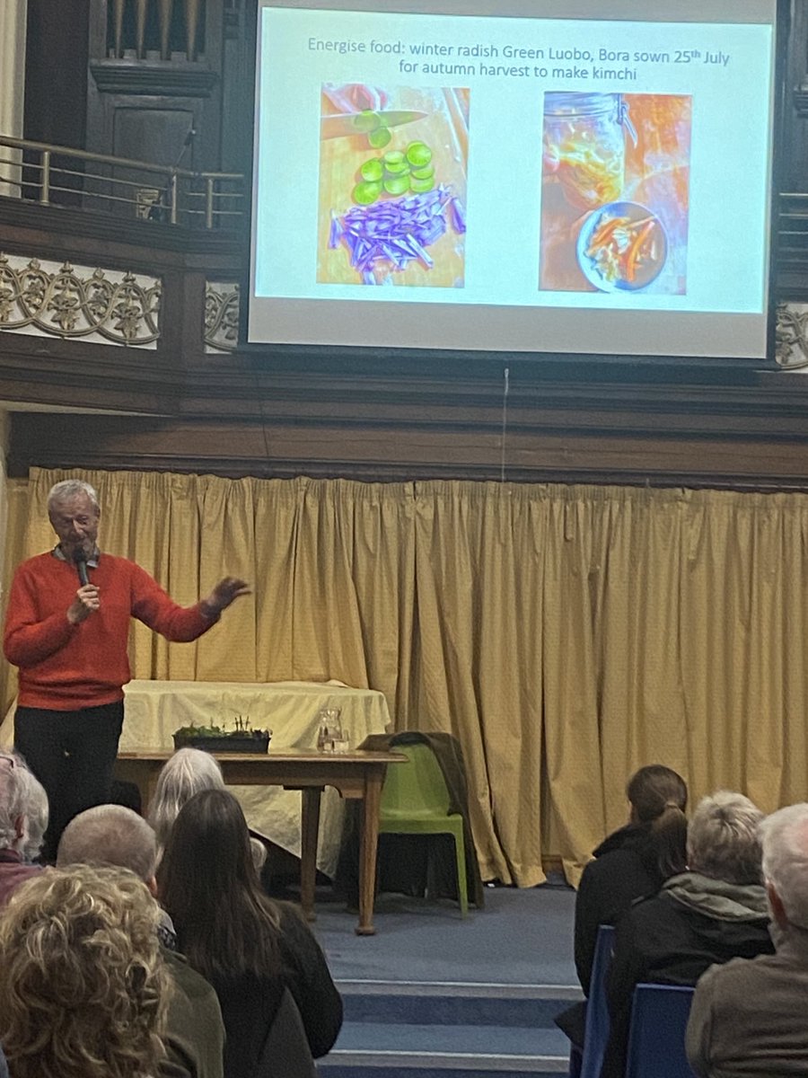 thebookeryhq's tweet photo. Another inspiring event with @charlesdowding in #crediton
#nodig is for everyone! Celebrate #nodigday Nov 3rd!
✅ Good for the soil
✅ Healthy for plants
✅ Time-saving
✅ Space saving!
➡️➡️➡️
https://t.co/diZBvhYzJE https://t.co/tSHZThyIzA