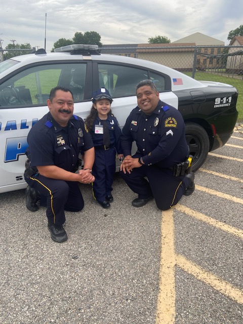 Thank you Obadiah Elementary for inviting us to your career day. We had fun speaking to the students and showing them our squad car.
