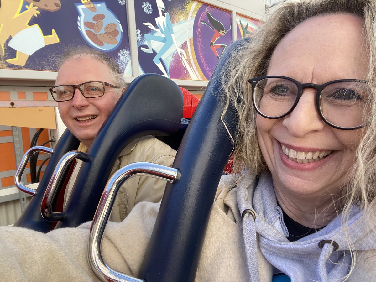 ellen_petersson's tweet photo. Dug deep today … first time rider … The Incredicoaster @DisneyParks #newthings #turned60thisweek #findingbrave #rodewithmyfamily #takingrisks #gettingoutofmycomfortzone https://t.co/pkuAZPTZbs