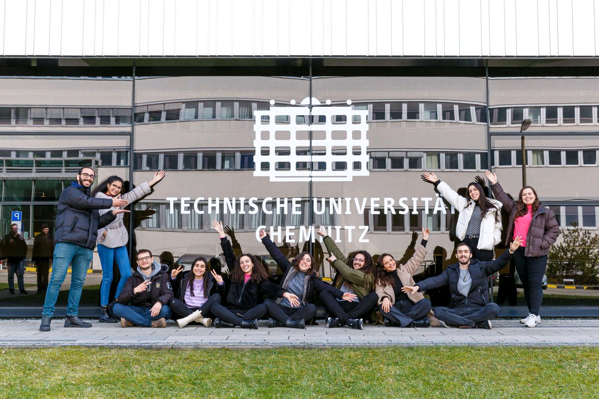 KanounOlfa's tweet photo. We are proud to host Tunisian students within the DAAD Programm "KOSPIE"
We thank the DAAD (German Academic Exchange Service) for the trust and the highly intelligent students for bringing the positive energy with them!
#mst #tuchemnitz #daad #Kospie https://t.co/Mjjxh318Ug