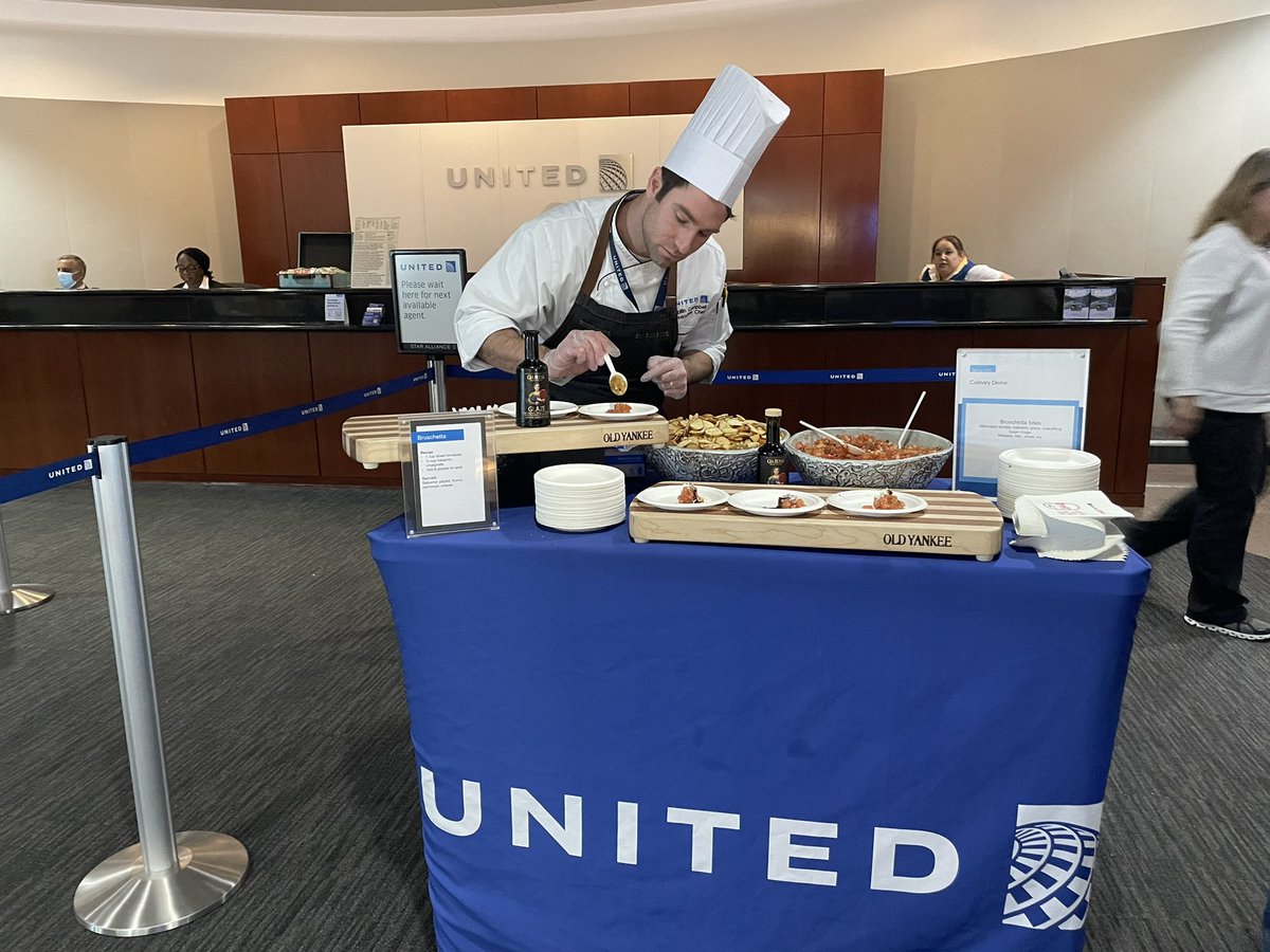 JJonusUA's tweet photo. DEN United Club - stop by and enjoy Chef Collin’s bruschetta bites.@weareunited @Tobyatunited @jacquikey @KevinMortimer29 @jwartner8 @raeindenver #goodleadstheway https://t.co/zZT3vbbPlf