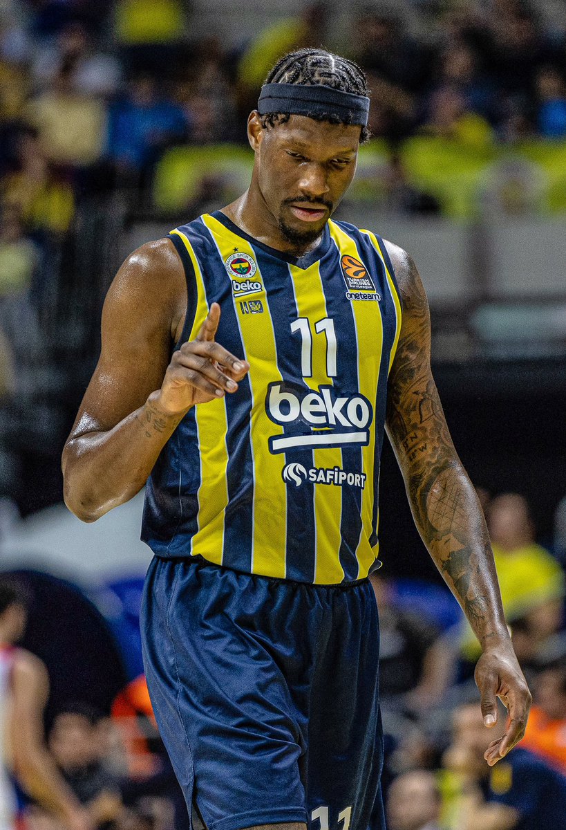 12numaraorg's tweet photo. ⚡️ FENERBAHÇE SPOR KULÜBÜ! 

Vakıfbank 0-3 Fenerbahce Opet
Fenerbahçe 4-1 Kayserispor 
Fenerbahçe Beko 103-86 Anadolu Efes 

🟡🔵🙌 https://t.co/U0abagUAnW