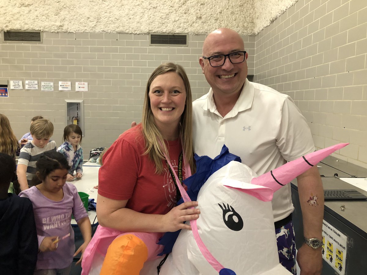 Halversontweets's tweet photo. Mr. Enger came to Halverson to celebrate National Unicorn Day. The second graders enjoyed making unicorn masks, getting unicorn tattoos, and learning more about ‘Be the One.’ Thank you Mr. Burke @AlbertLeaSchool #Halversonrocks https://t.co/PqdkaKuiJA