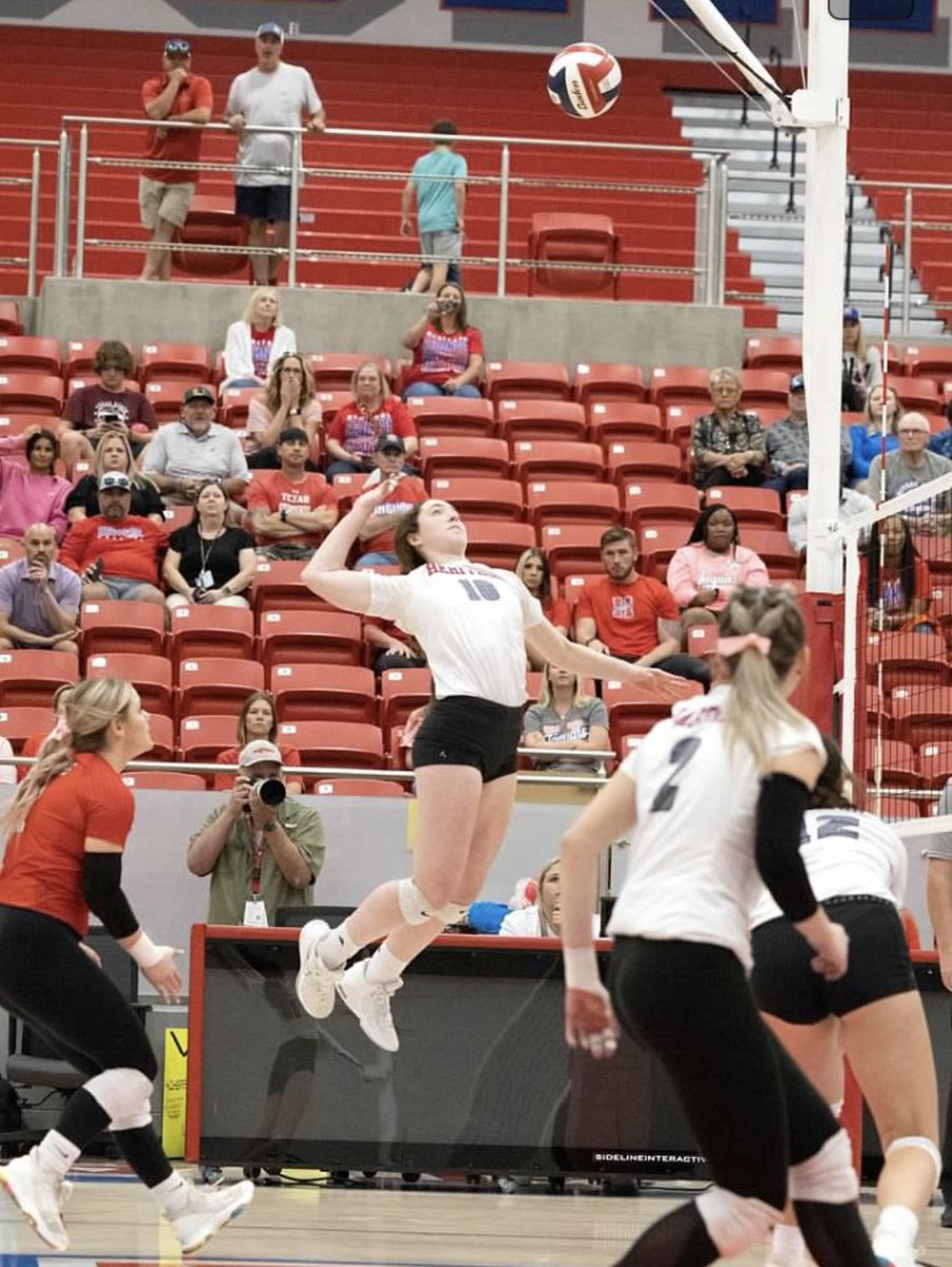 Carmen Sweeney tweet media