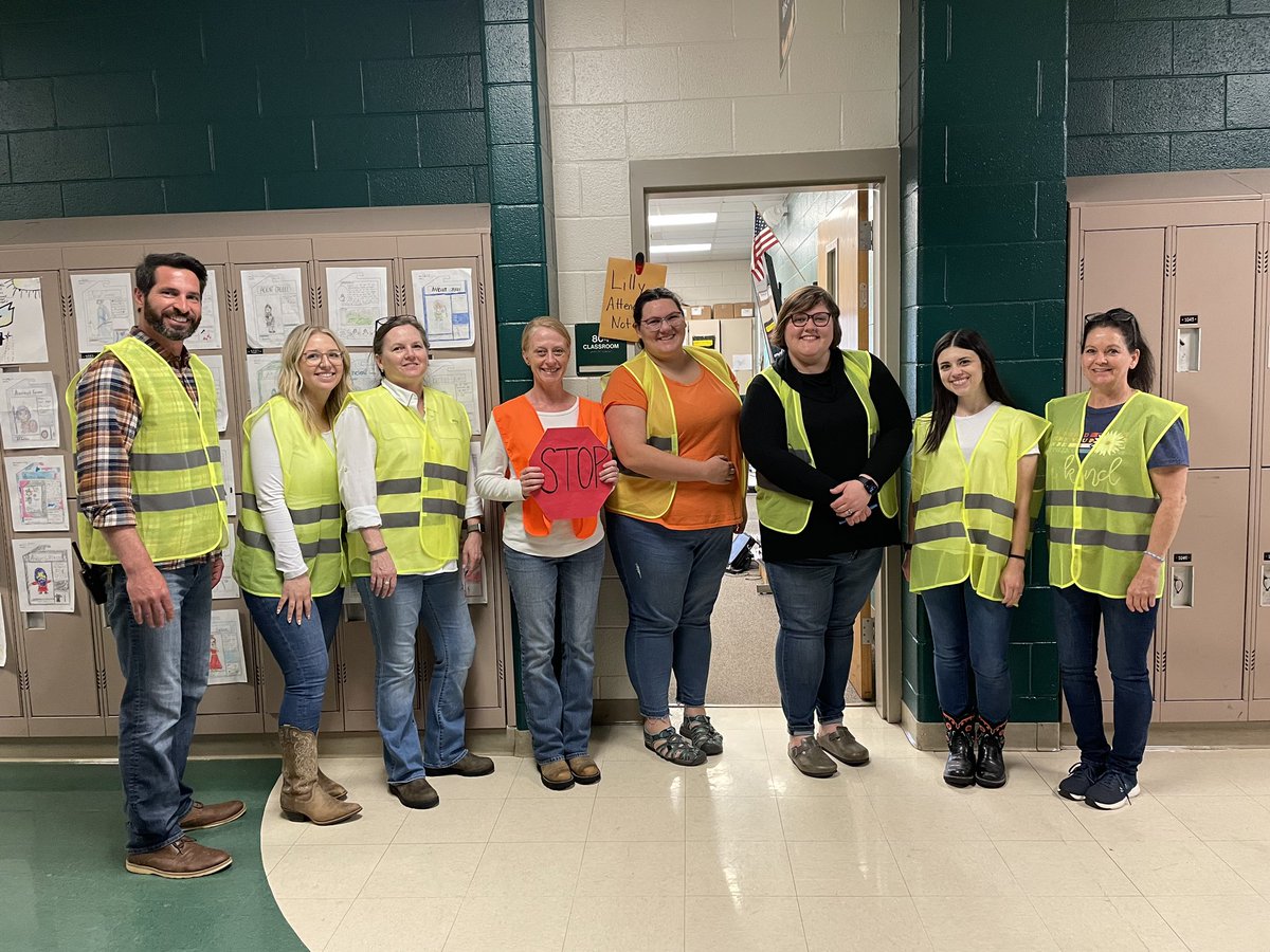 Shovel Out Negative Thoughts and Habits for Child Abuse Prevention Month! 

Mr. Beamer and the 6th Grade Team had so much fun dressing as construction workers today! 

#IAGDTBAM