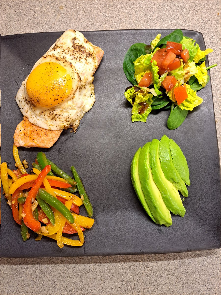 Grilled salmon with sunny side egg, fresh side salad and grilled peppers 
#chef #cheflife #chefs #homecooking #homecookingvsfastfood #cookedmeals #cooking #cookinglife #salmon #salmondinners