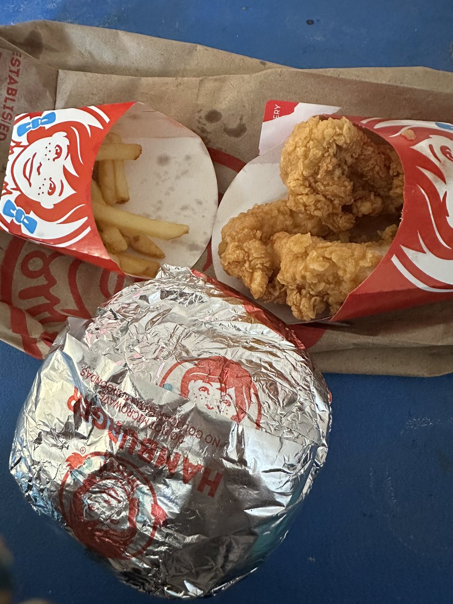 cristina olivares tweet media