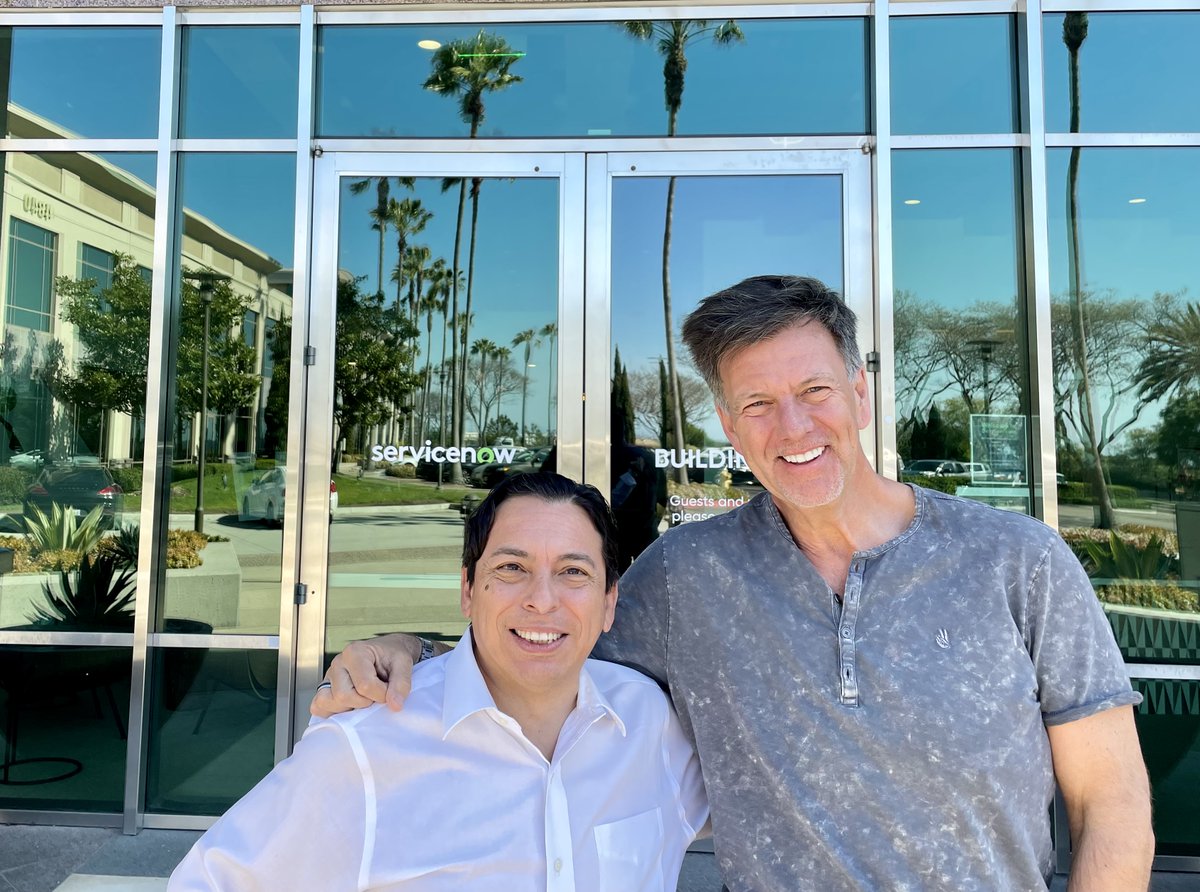 Brian Solis tweet media